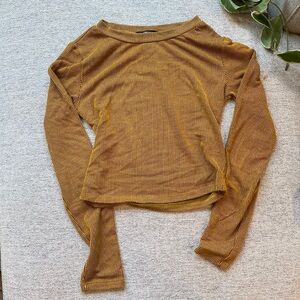 Long sleeve yellow T-shirt in small